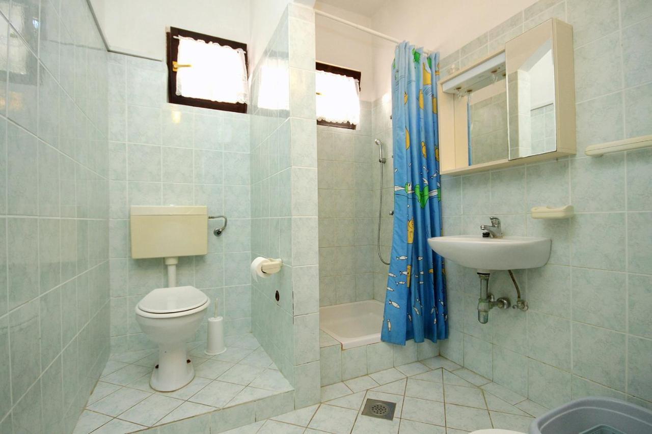 Family Friendly Seaside Apartments Vlasici, Pag - 4319 外观 照片